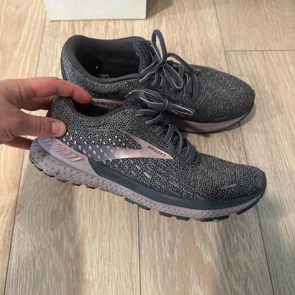 Brooks adrenaline  women shoes size 12 - Picture 2 of 8